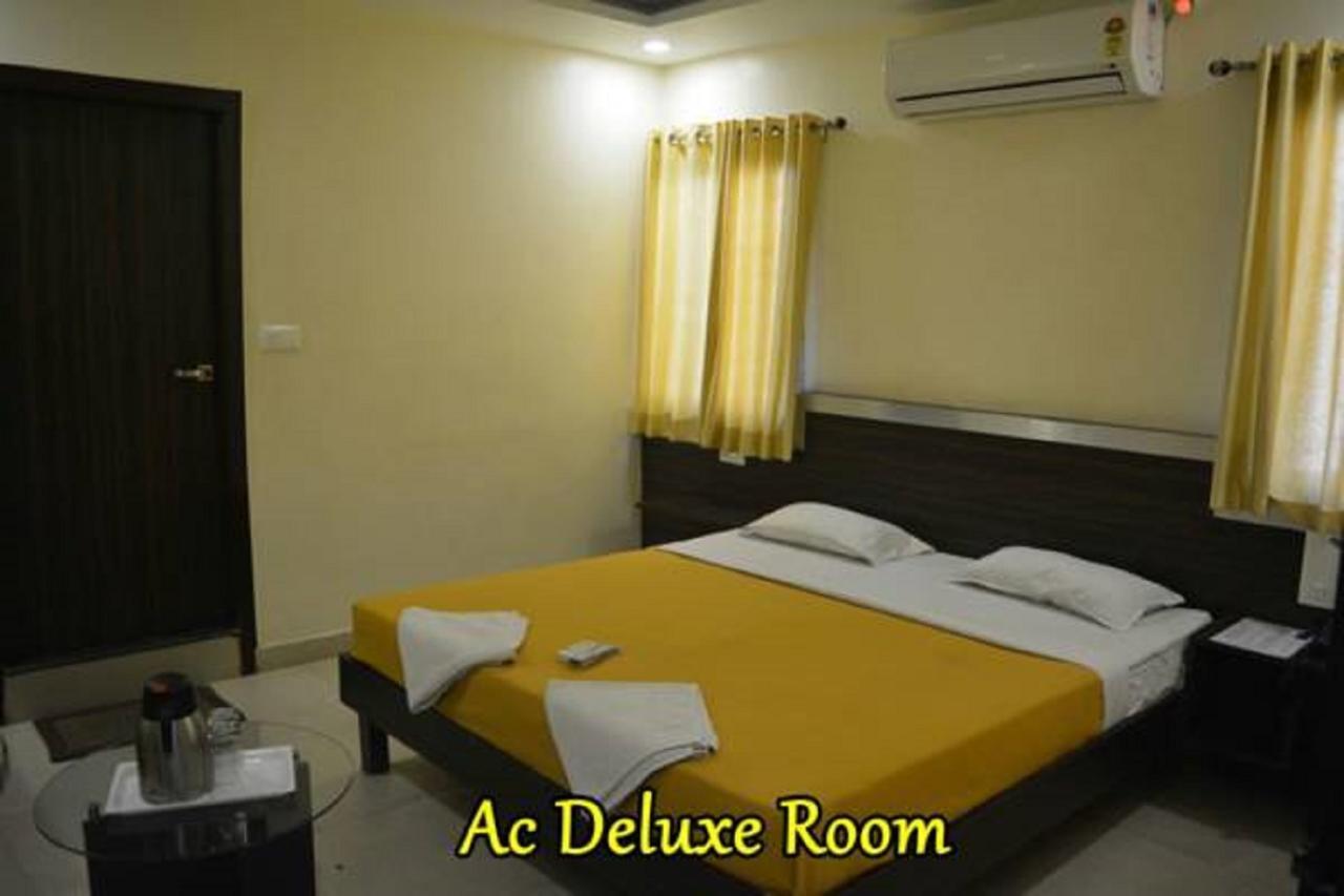Hotel Green Tree Rāipur 外观 照片