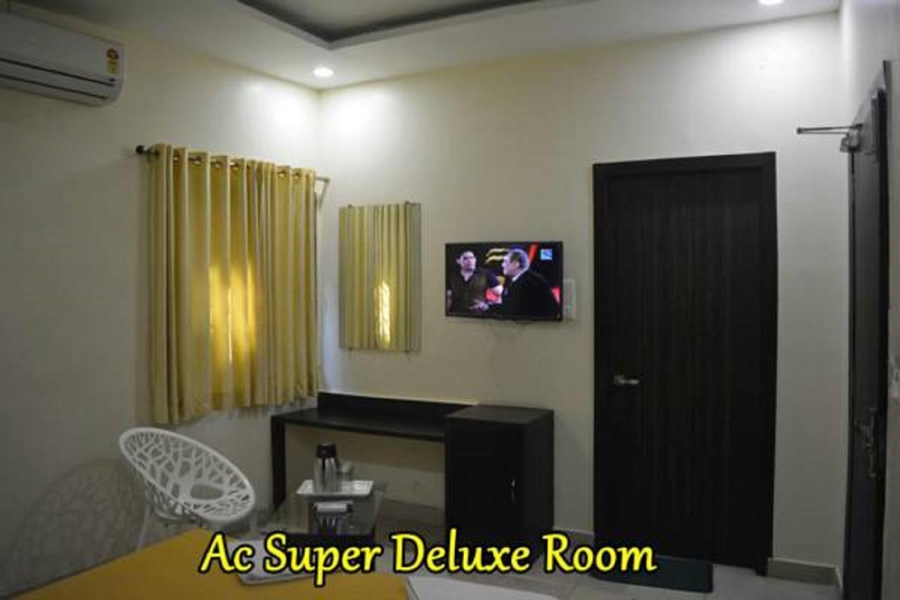 Hotel Green Tree Rāipur 外观 照片